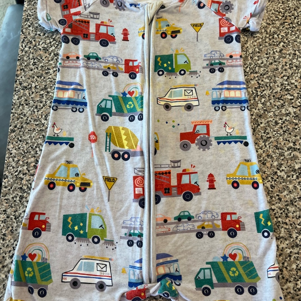 Little sleepies shorty 2T